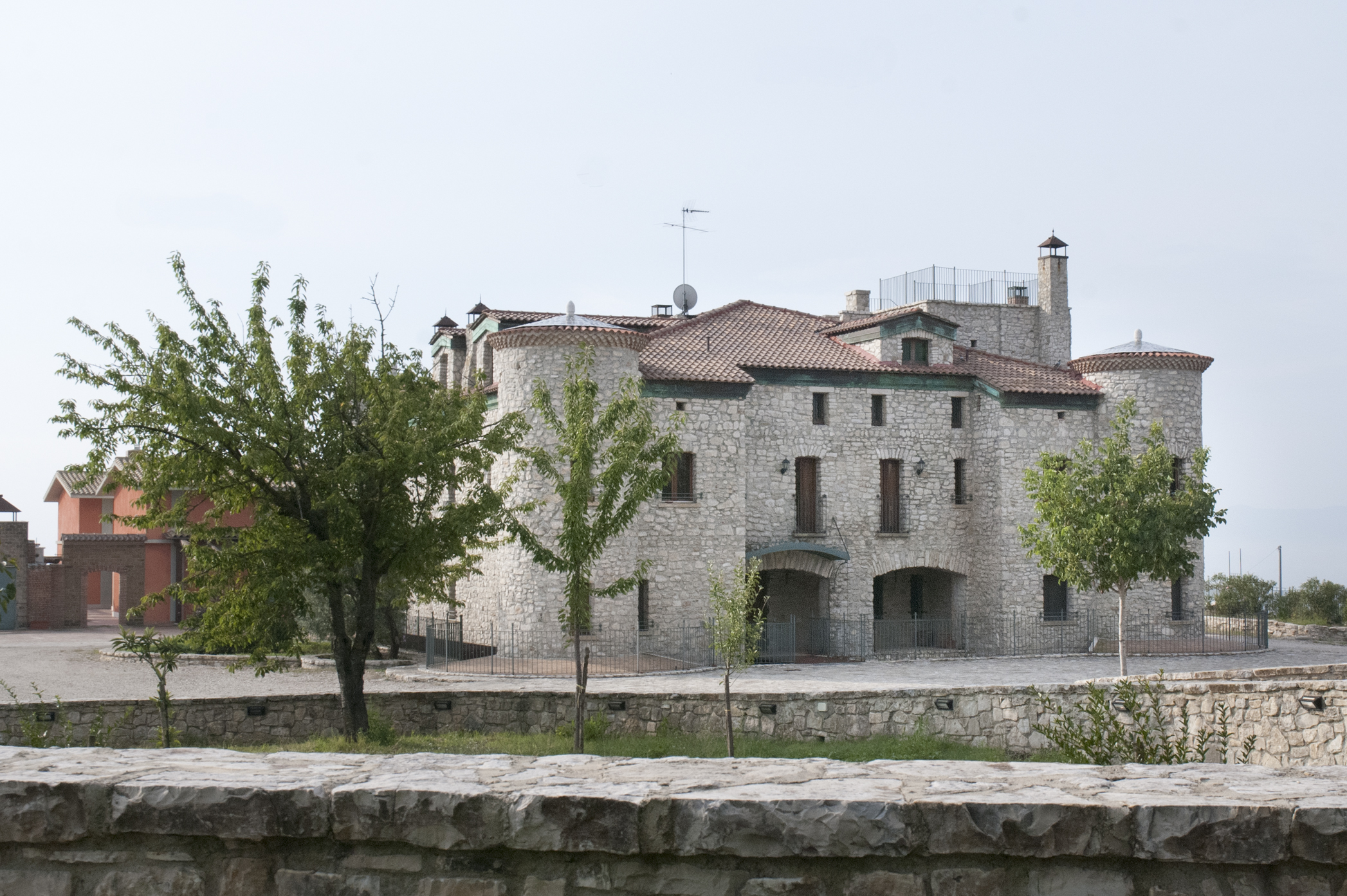 2- Castello