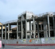 Dopo 69 anni dai bombardamenti, il Duomo soffocato da logiche speculative.