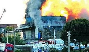 capannone-in-fiamme